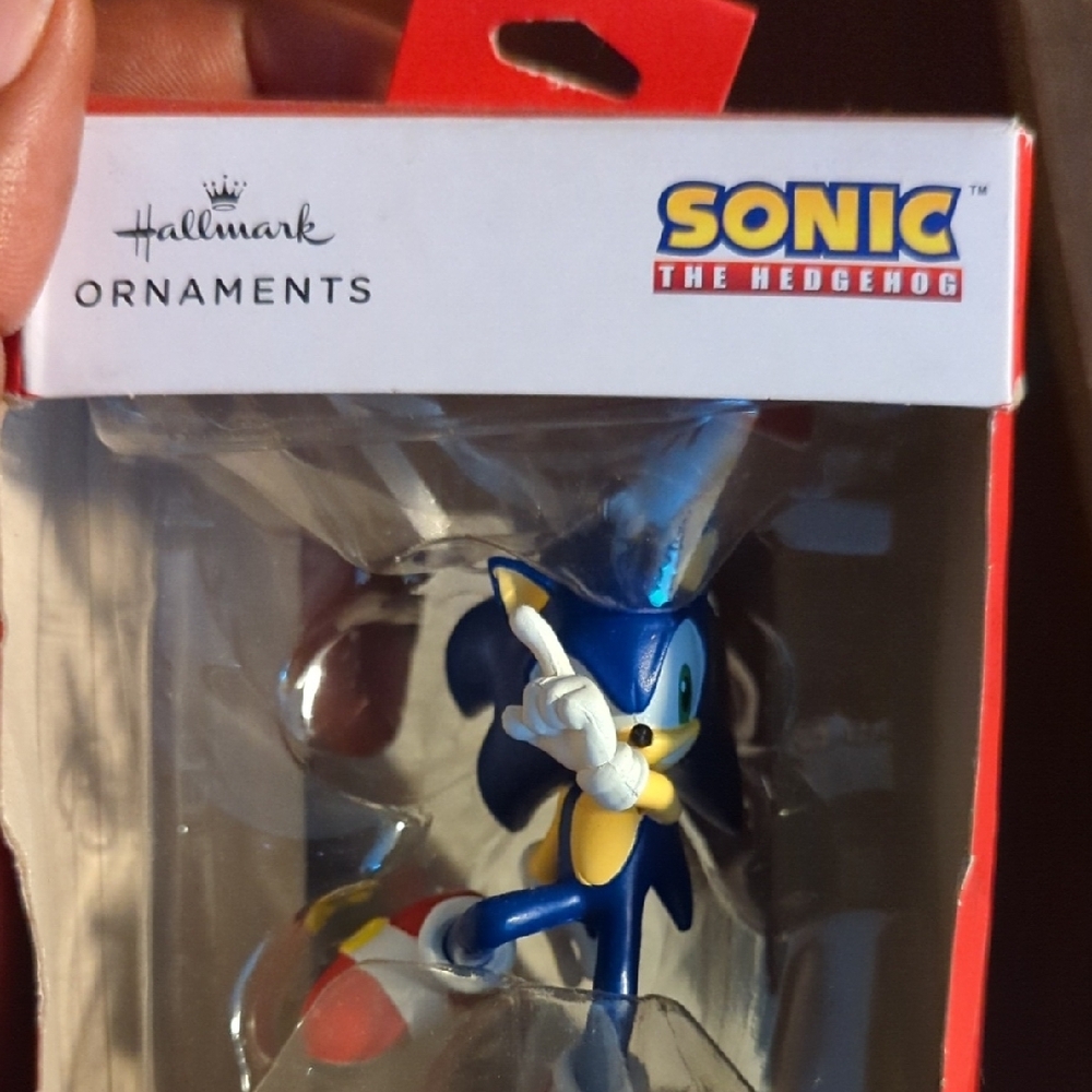 Hallmark Sonic the Hedgehog Ornament